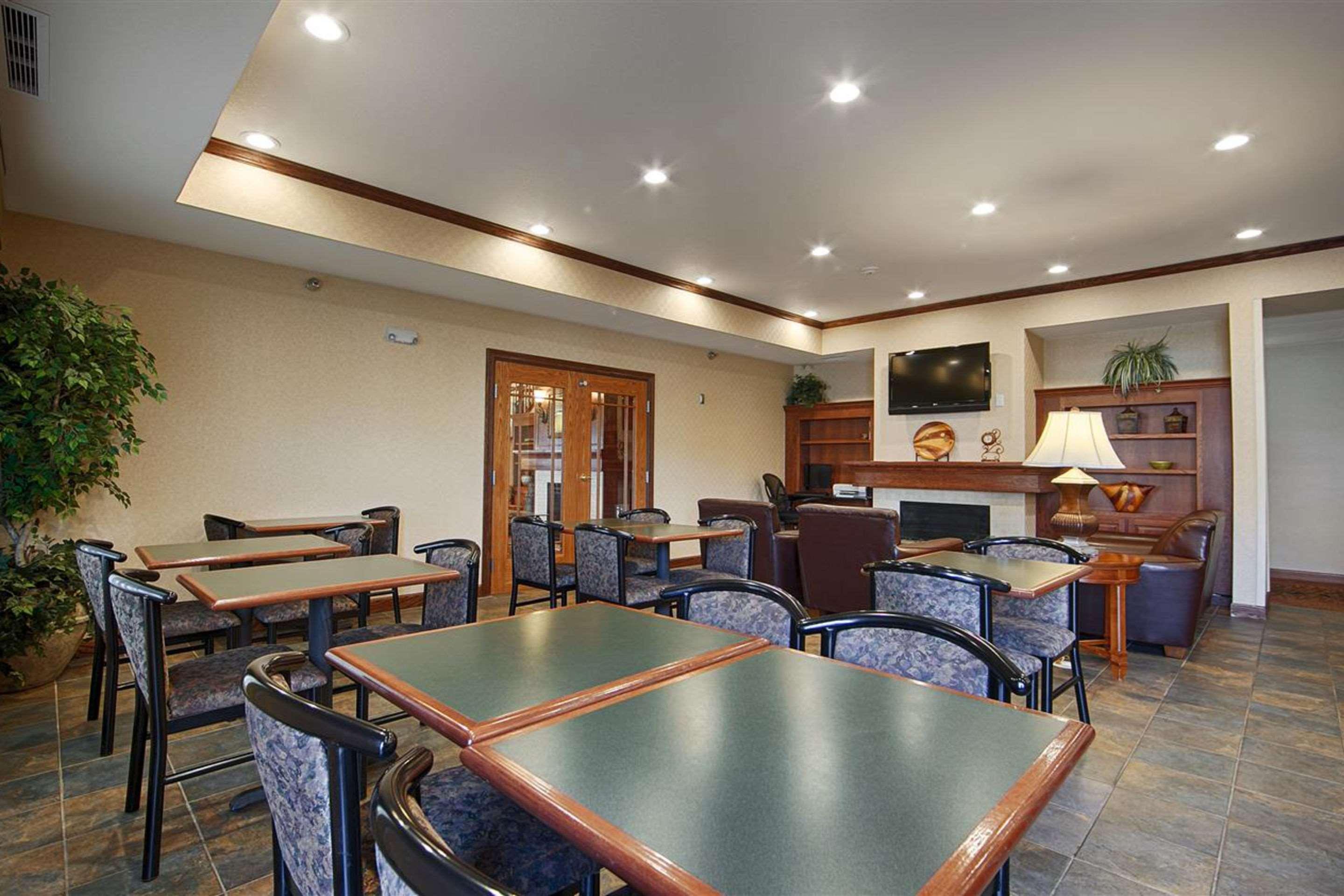 Heritage Hotel And Suites Дикинсон Экстерьер фото